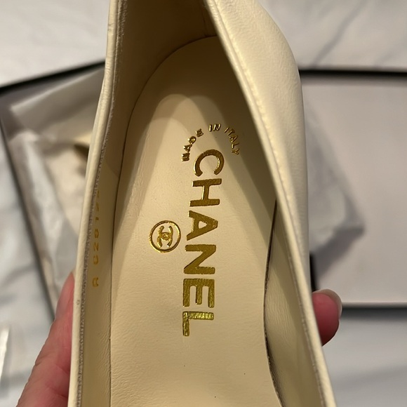 Chanel Colorblock Heels 5.5 - Picture 8 of 11